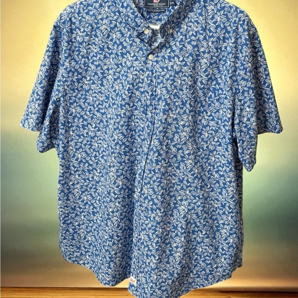 Vineyard Vines Blue and White Leaf Pattern Shirt
